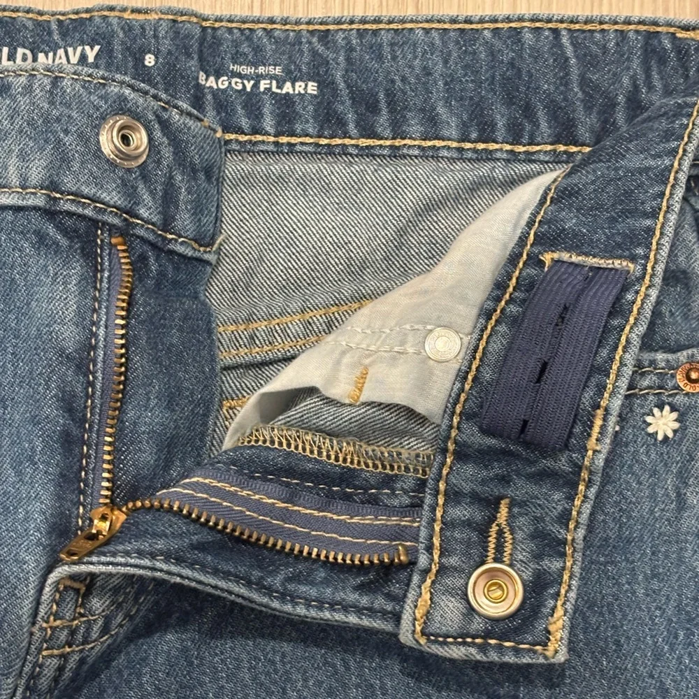 Old‎ Navy/Art Class Kids Blue and Light Blue Embroidered Jeans
